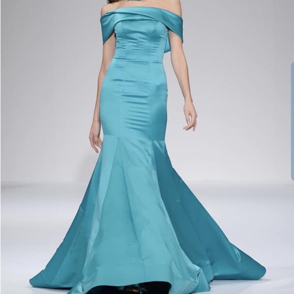 Custom Made - Green Sherri hill knock off. Size 4.